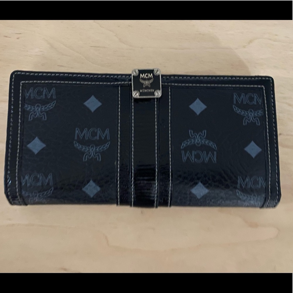 MCM Trifold Long wallet